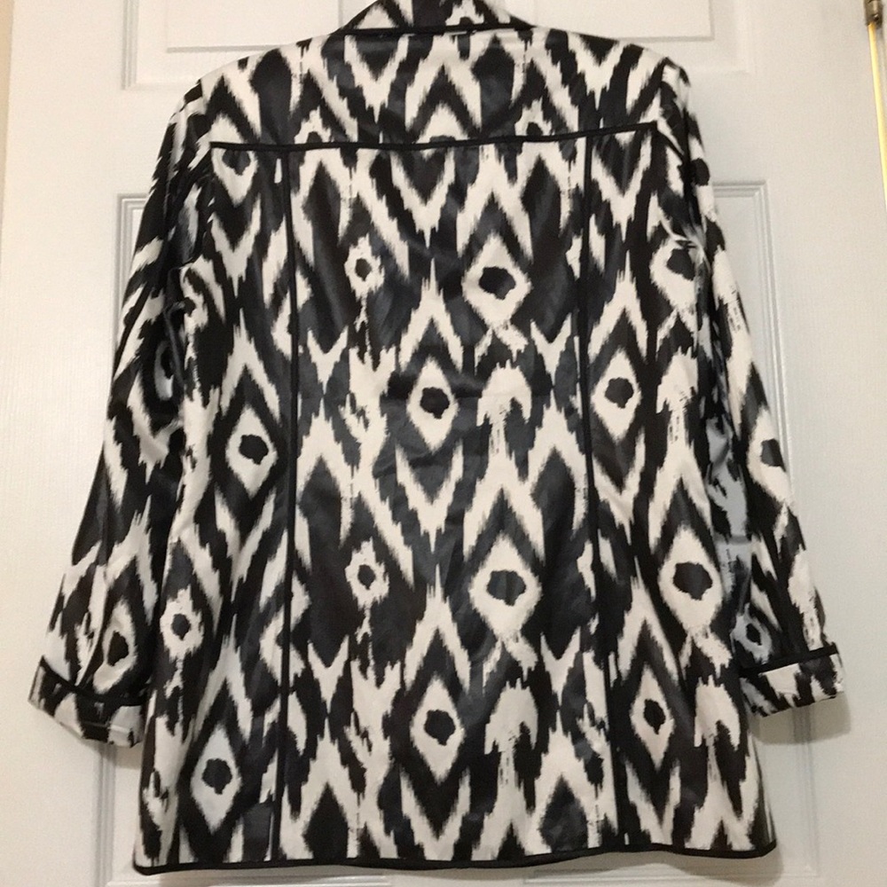 Chicos Lightweight Jacket - image 5